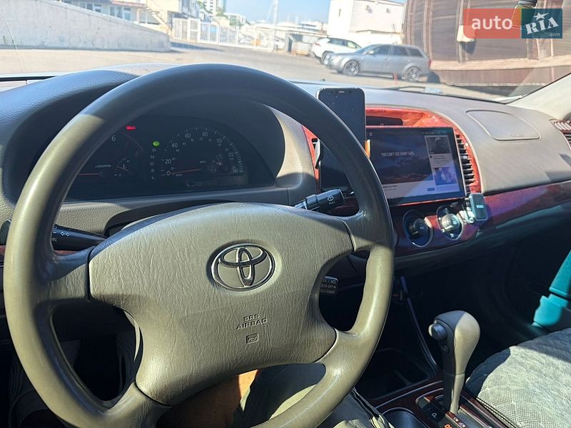 Фото Toyota Camry з оголошення AUTO.RIA
