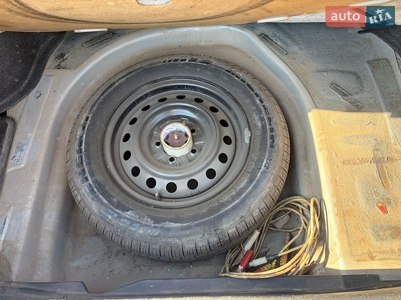Фото Toyota Camry з оголошення AUTO.RIA