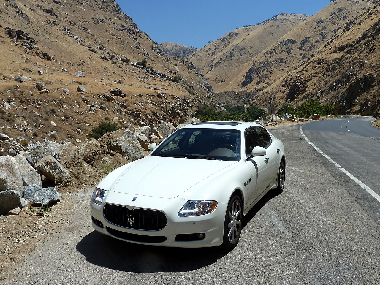 Фото MASERATI QUATTROPORTE 2011