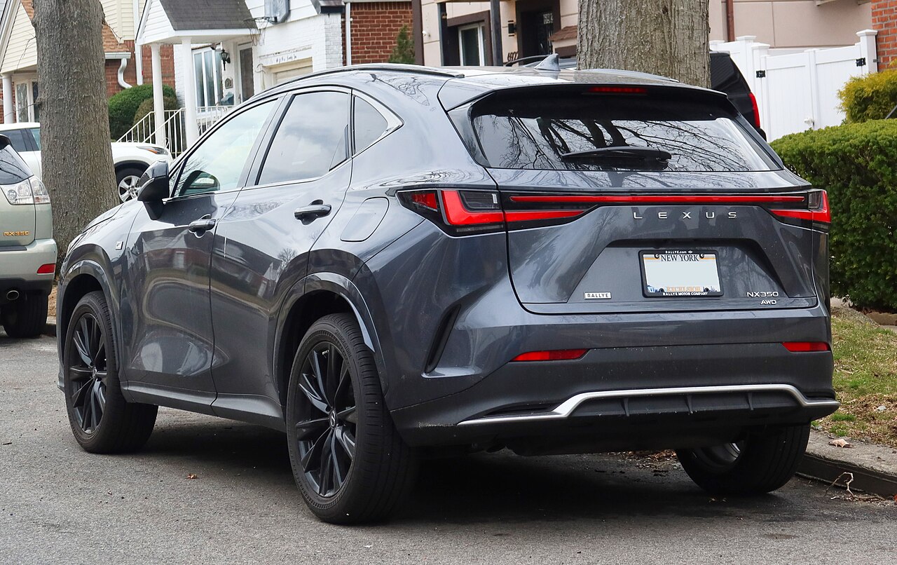 Фото LEXUS NX 350 2022