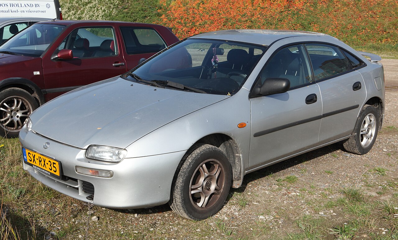 Фото MAZDA 323 F 1998