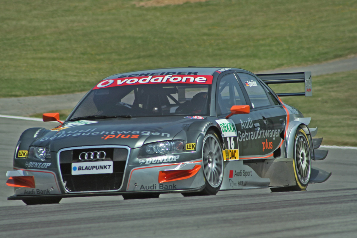 Фото AUDI A4 2006