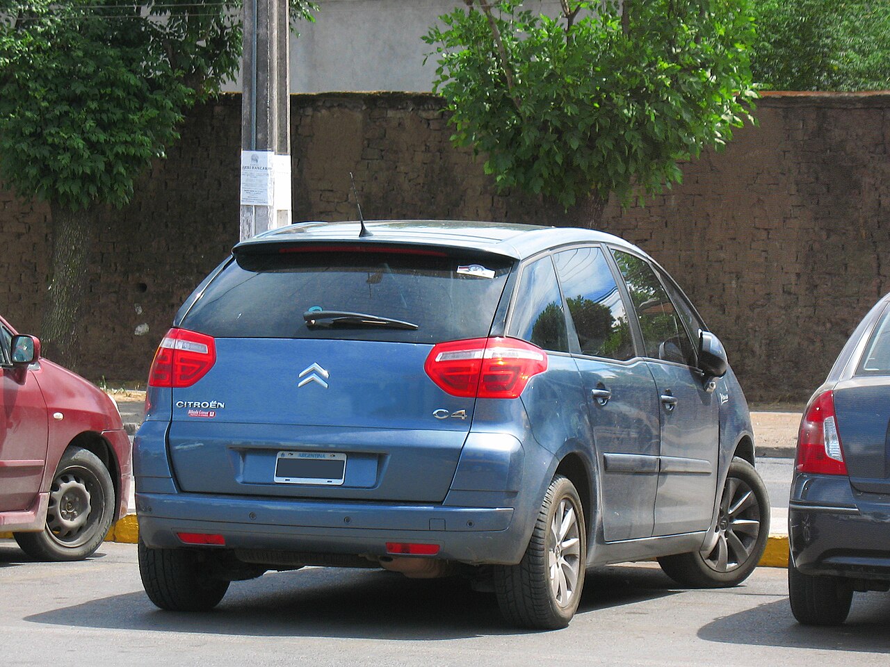 Фото CITROEN C4 PICASSO 2011