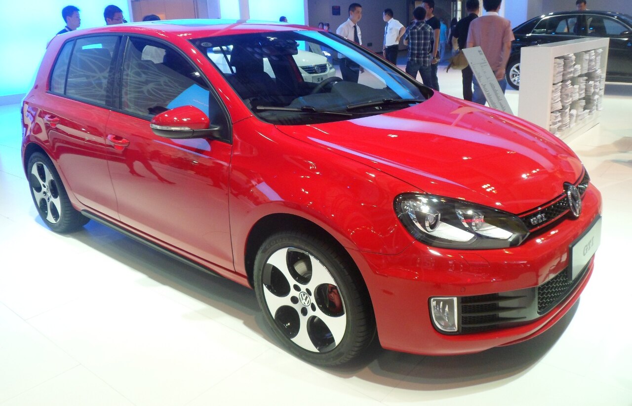 Фото VOLKSWAGEN GOLF 2012