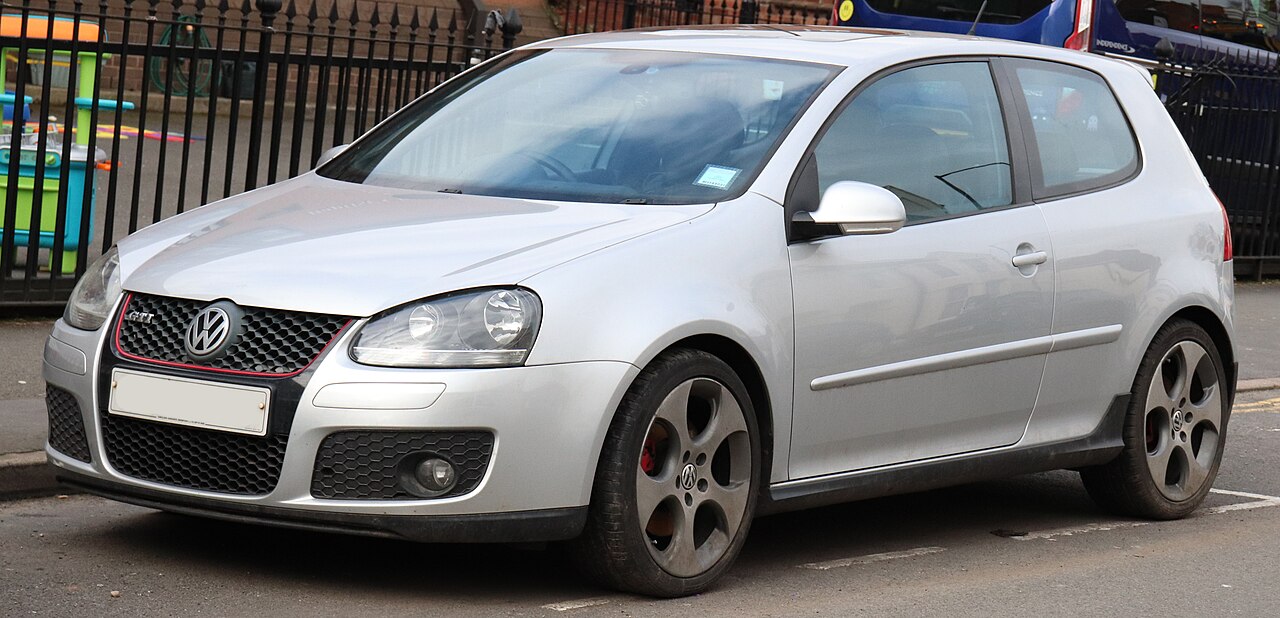 Фото VOLKSWAGEN GOLF 2005