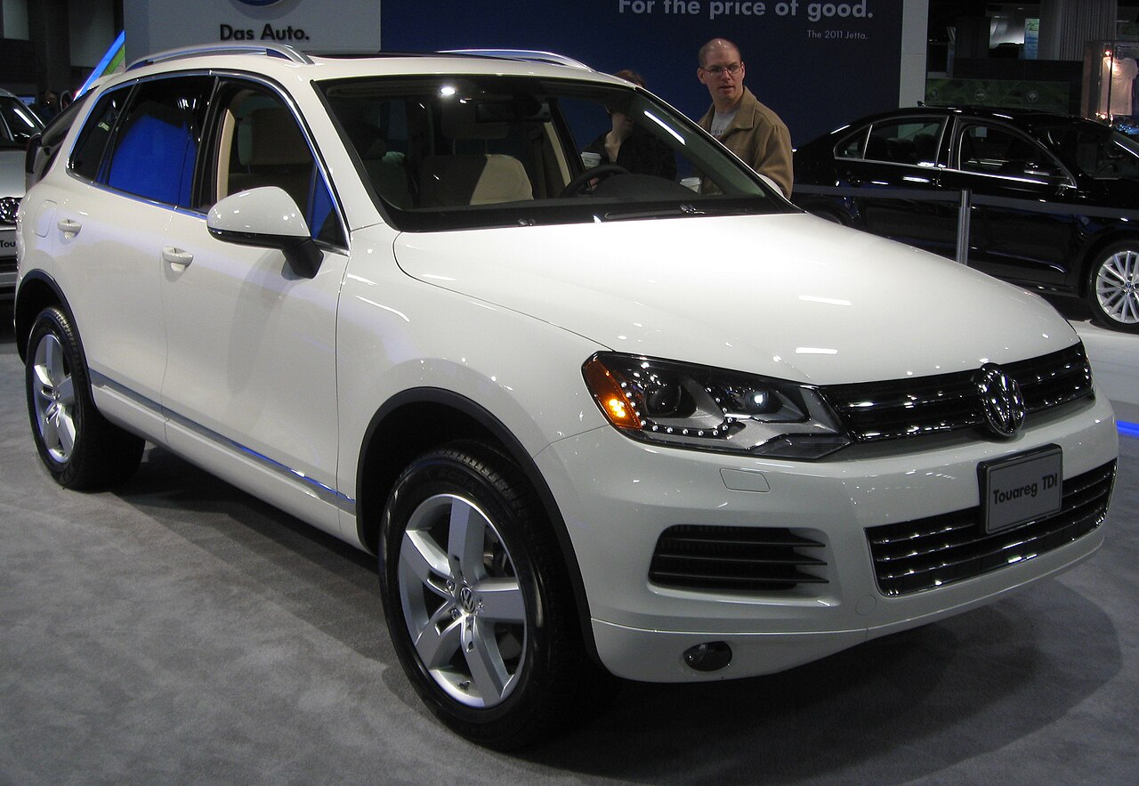 Фото VOLKSWAGEN TOUAREG 2011