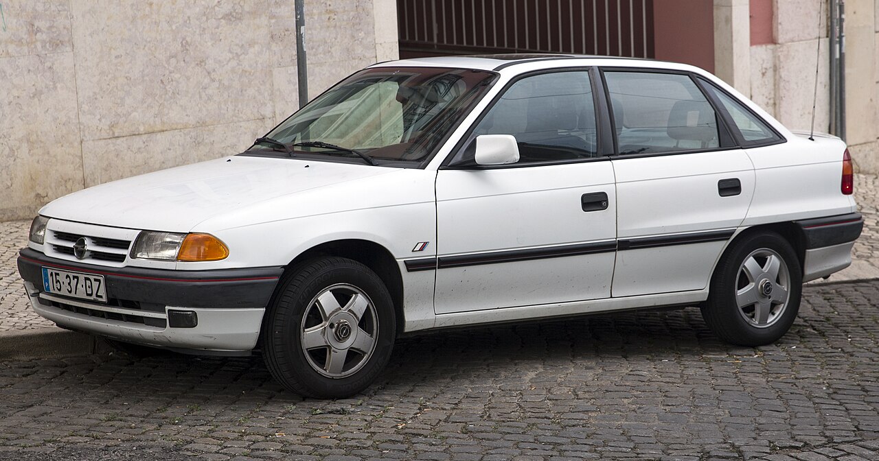 Фото OPEL ASTRA 1994