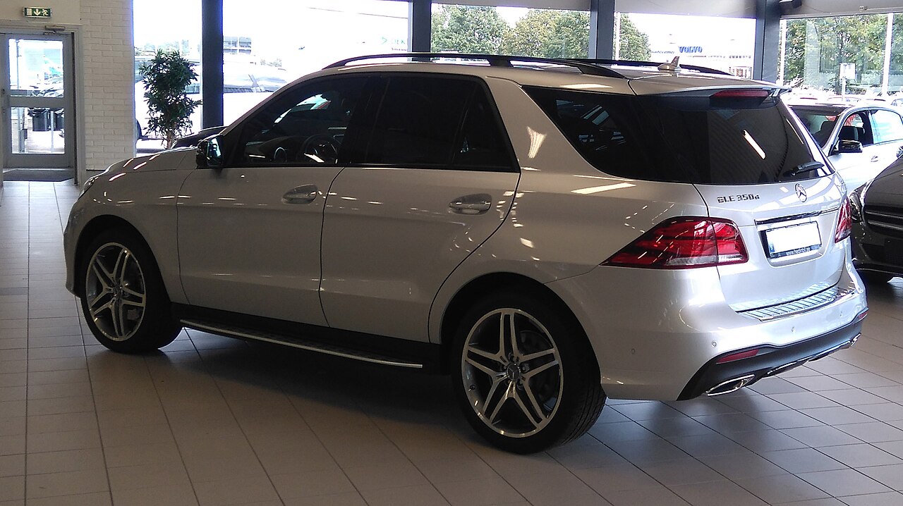 Фото MERCEDES-BENZ GLE 350D 2015
