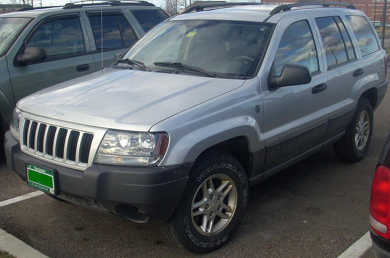 Фото JEEP GRAND CHEROKEE 2004