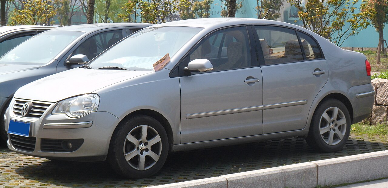 Фото VOLKSWAGEN POLO 2012