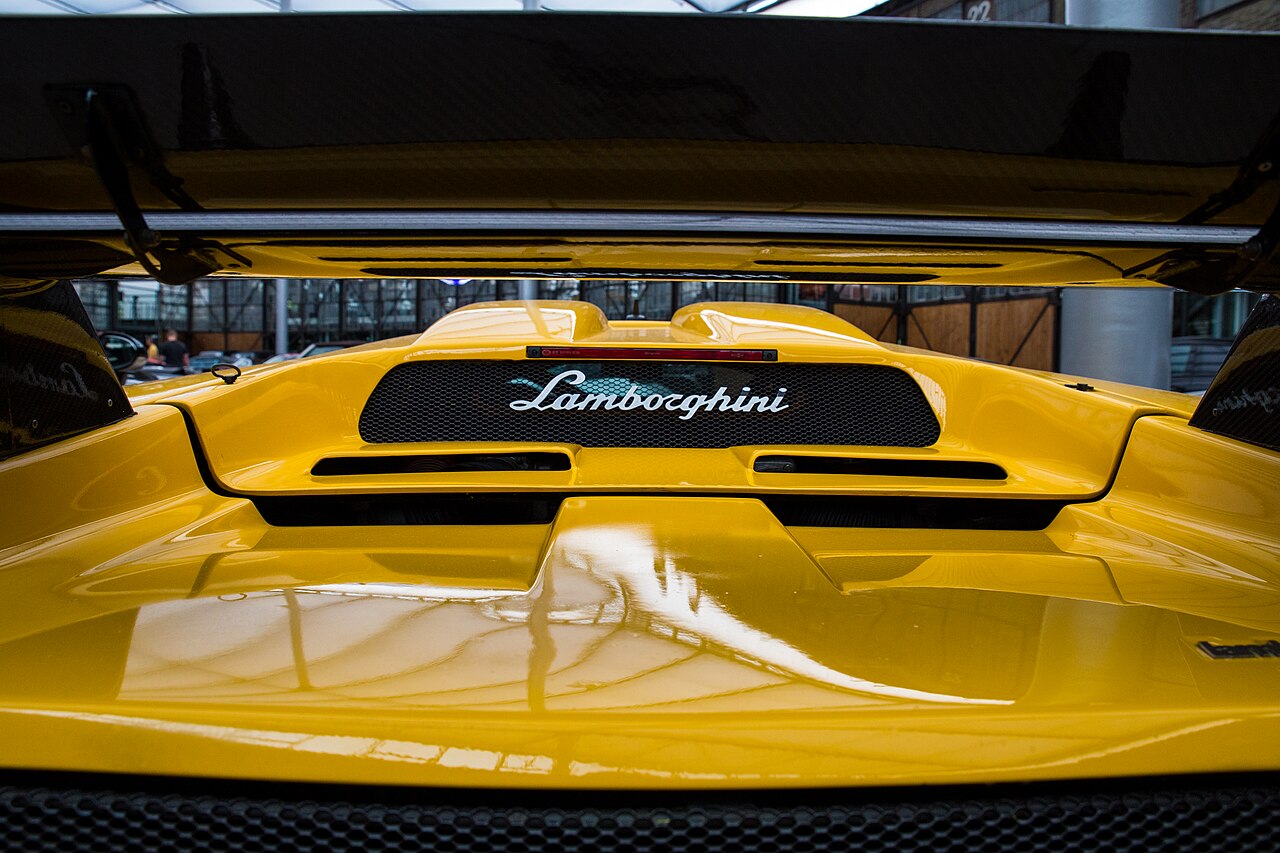 Фото LAMBORGHINI DIABLO 1992