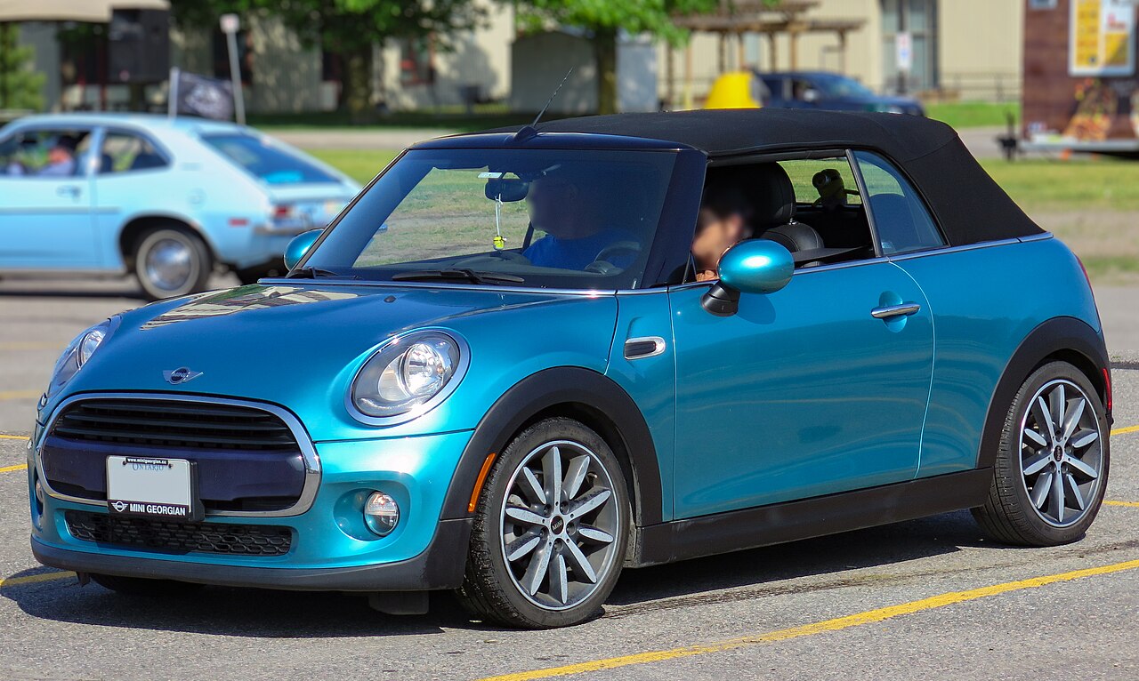 Фото MINI COOPER 2016
