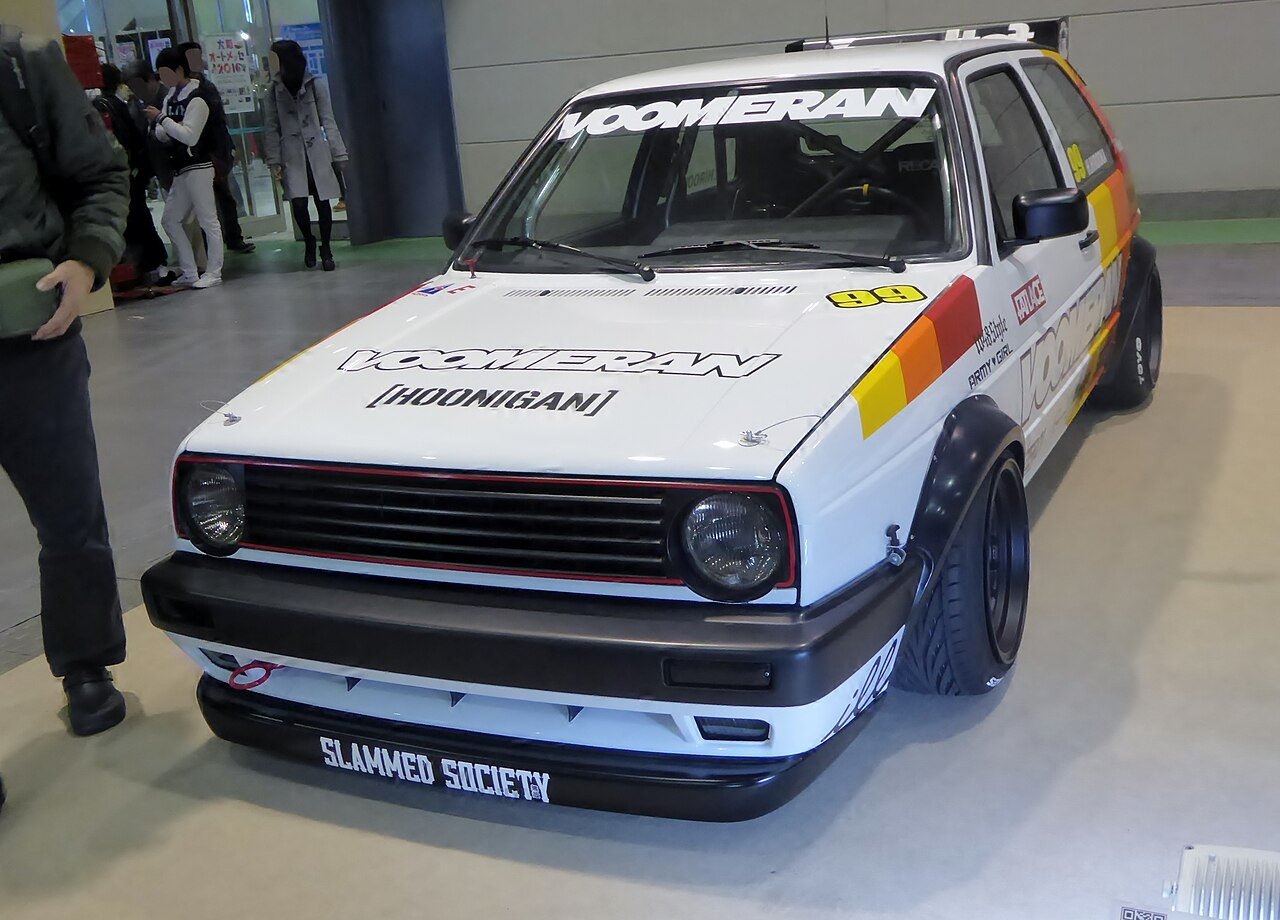Фото VOLKSWAGEN GOLF 2016
