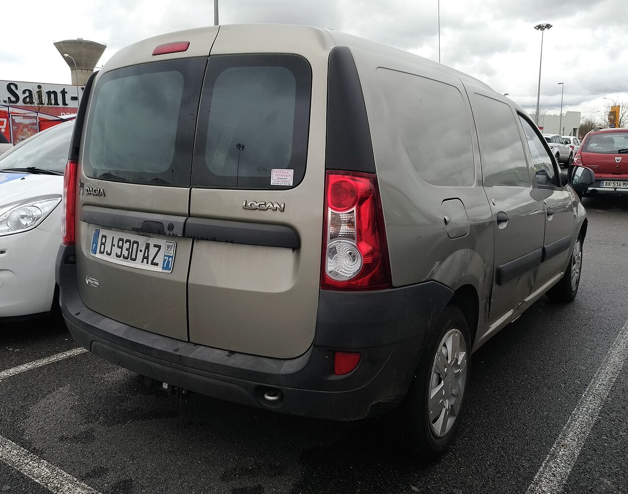 Фото DACIA LOGAN 2011