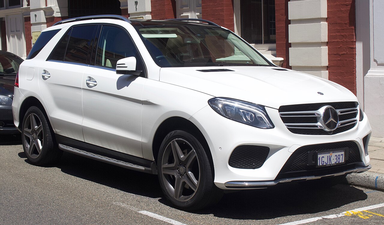 Фото MERCEDES-BENZ GLE 350D 2017