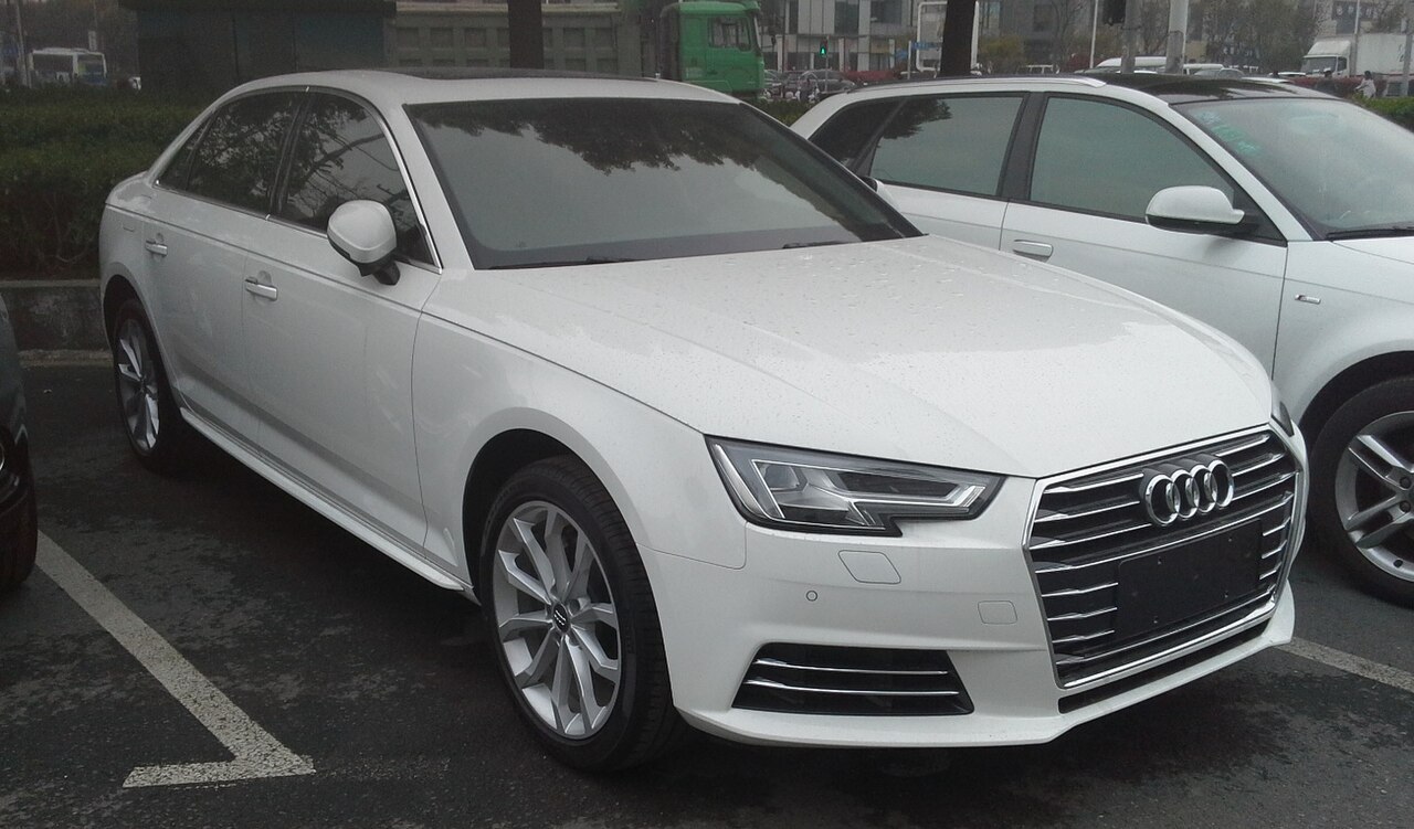 Фото AUDI A4 2017