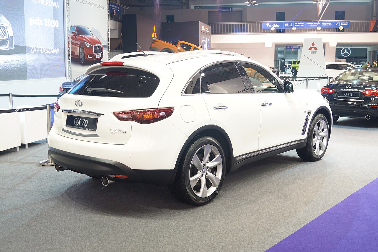 Фото INFINITI QX70 2017