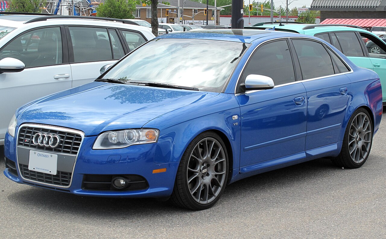 Фото AUDI S4 2022