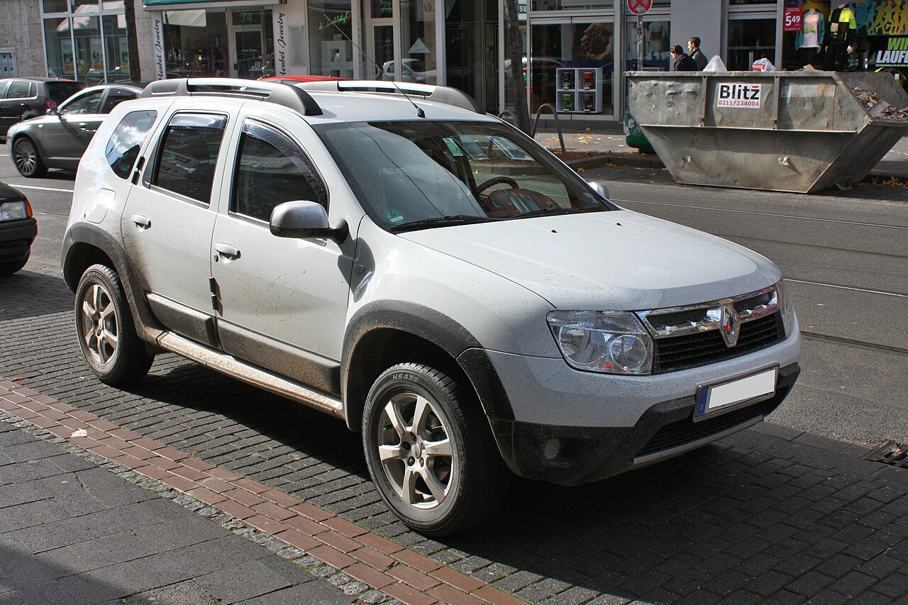 Фото RENAULT DUSTER 2012
