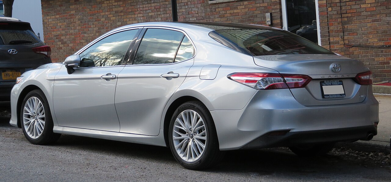 Фото TOYOTA CAMRY 2018