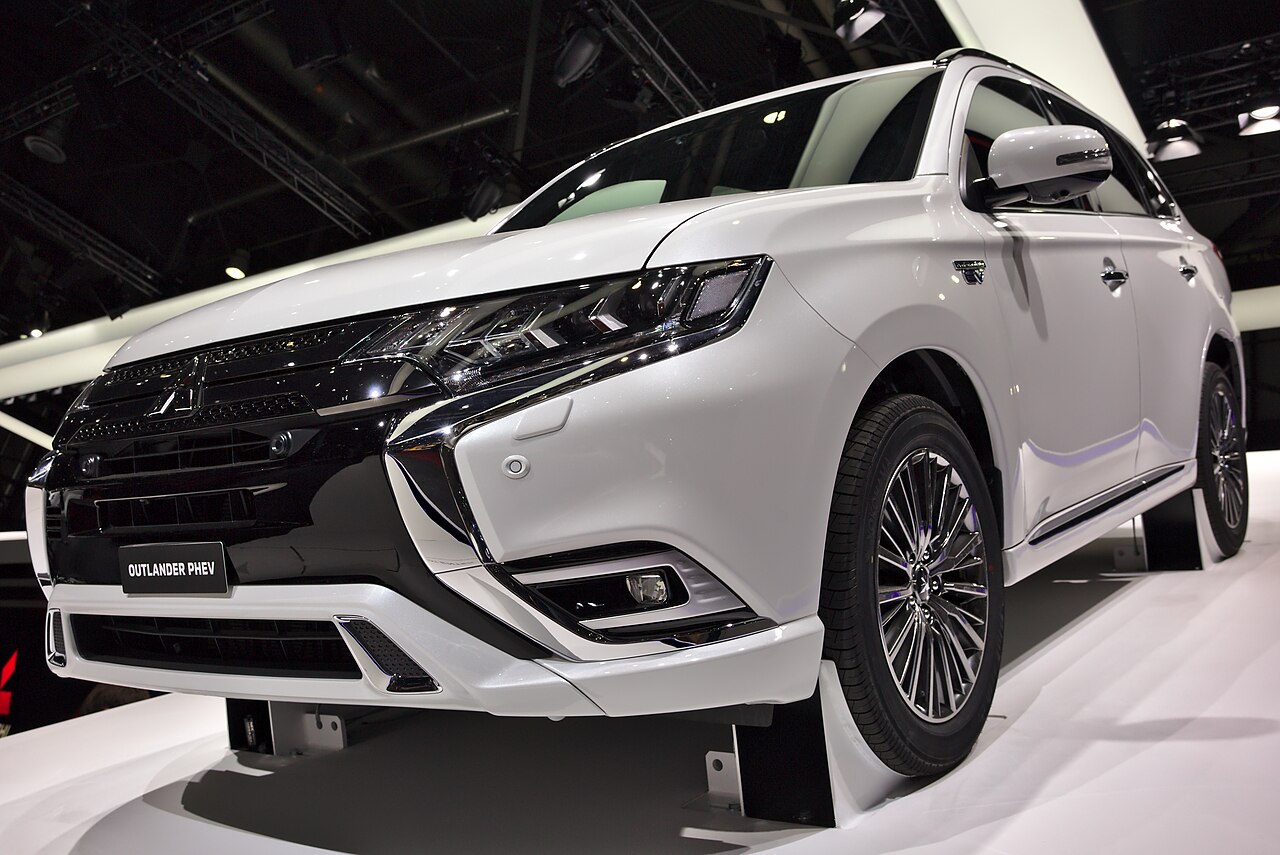 Фото MITSUBISHI OUTLANDER 2018