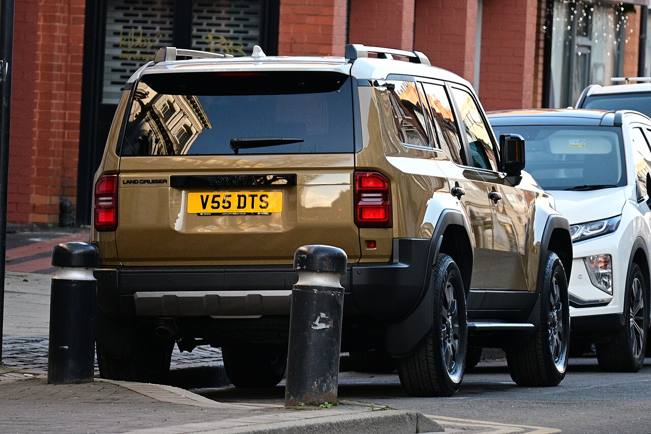 Фото TOYOTA LAND CRUISER PRADO 2024