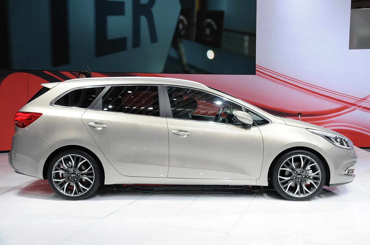 Фото KIA CEE'D 2012