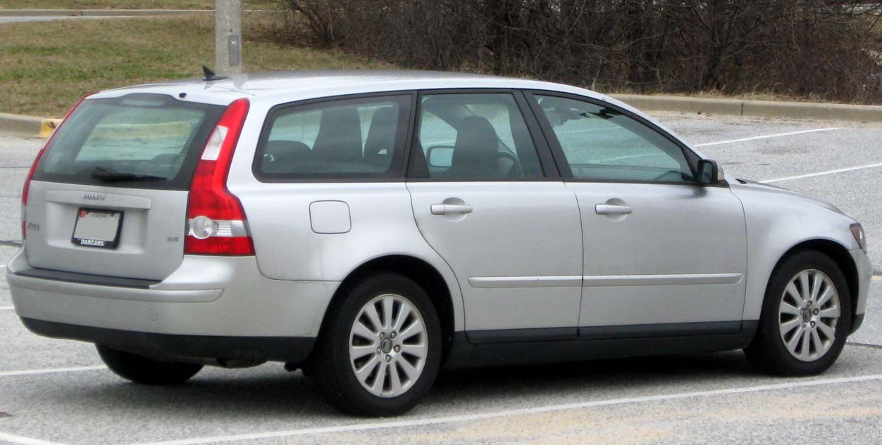 Фото VOLVO V50 2004