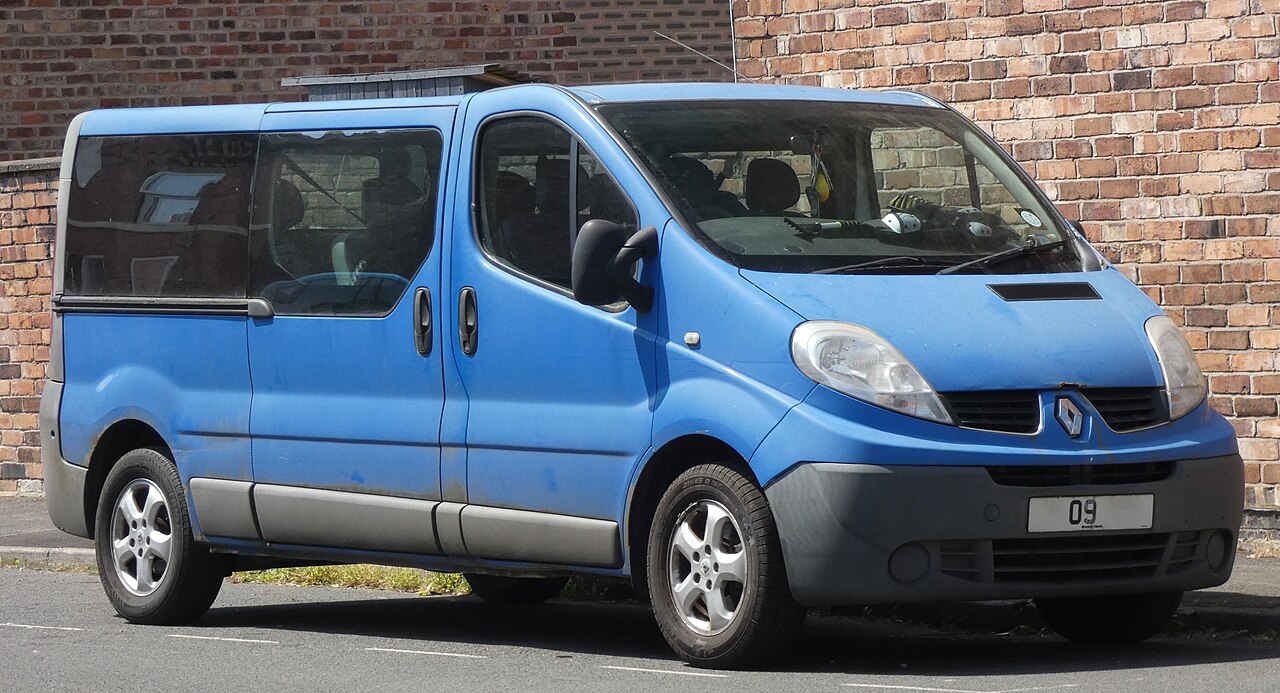 Фото RENAULT TRAFIC 2009