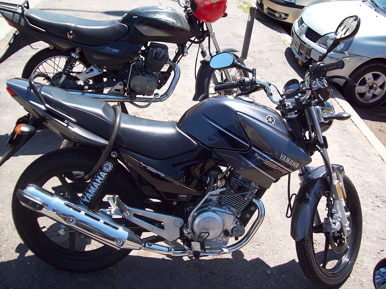 Фото YAMAHA YBR 125 2012