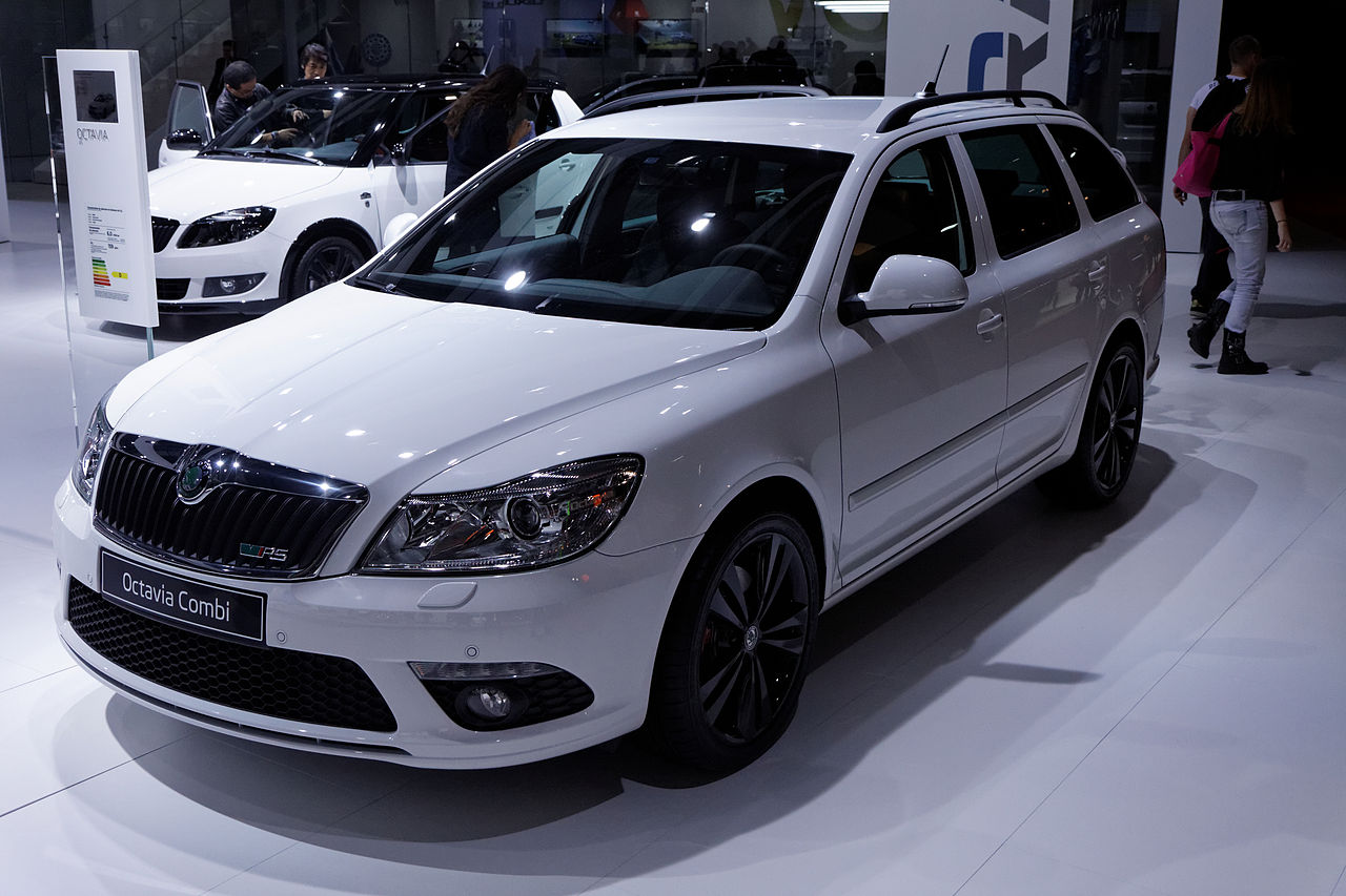 Фото SKODA OCTAVIA 2012