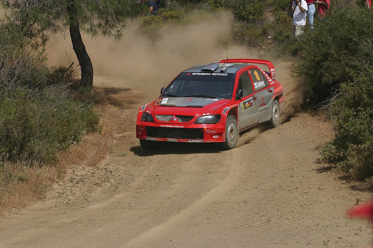 Фото MITSUBISHI LANCER 2004