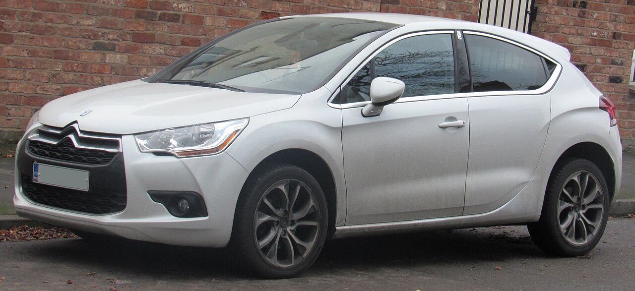 Фото CITROEN DS4 2012