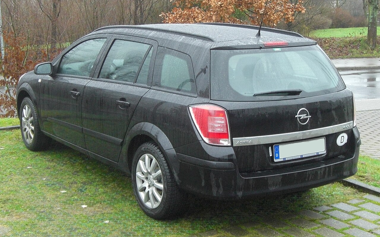 Фото OPEL ASTRA 2008