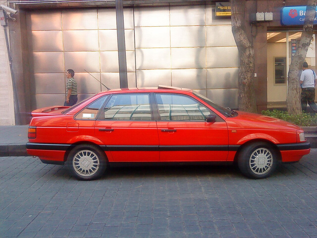 Фото VOLKSWAGEN PASSAT 1991